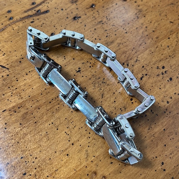 Stainless steel beautiful Braclet - Picture 4 of 6